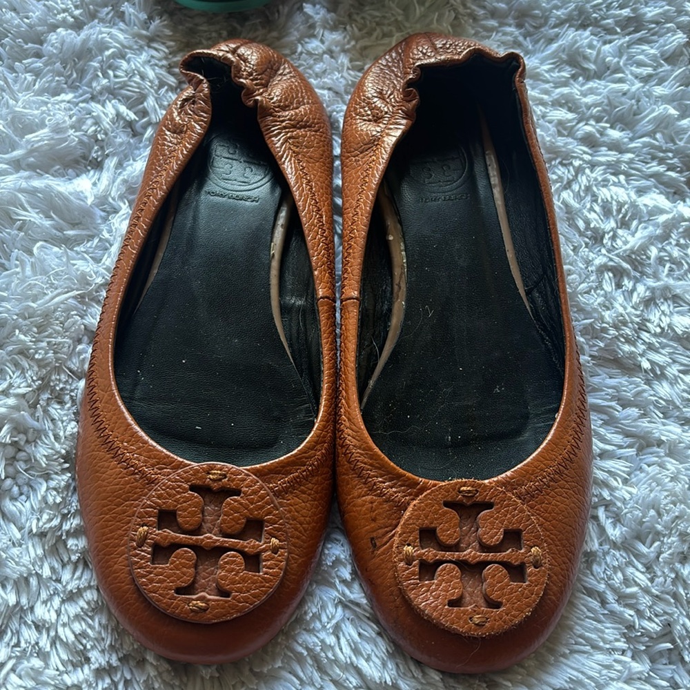 Tory Burch Minnie Ballet Flats- Size 6 Camel color